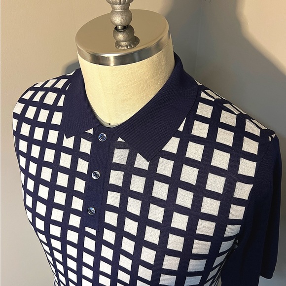 Men’s Blue and White Paisley and Gray polo shirt. - Picture 3 of 5